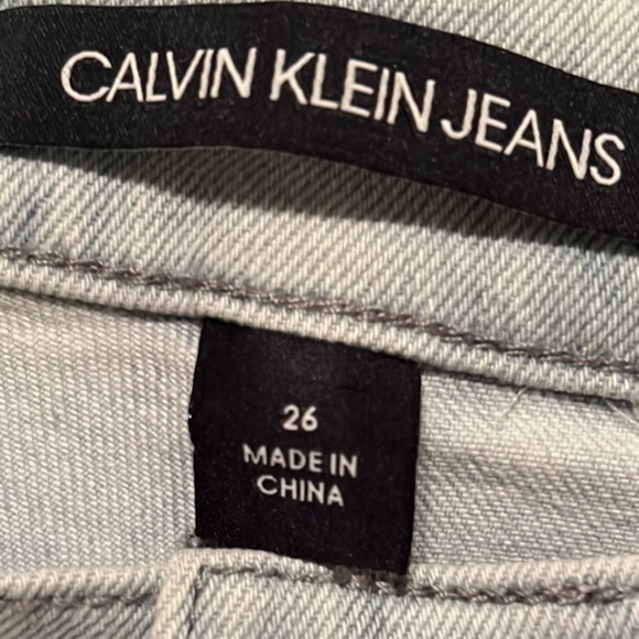 22. Calvin Klein High Rise Straight Jeans in Tie-Dye Effect Acid Wash - Picture 12 of 16